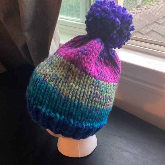 Hand Knit Chunky Hat with Pom Pom! - Picture 2 of 5